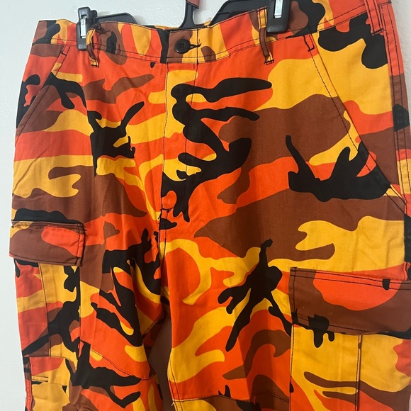 Vibrant Camouflage Military BDU Cargo Pants - Picture 2 of 7